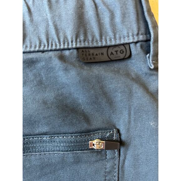 NWT Wrangler Utility Shorts 40 All Terrain Gear Performance Navy Blue Gorpcore - Picture 6 of 10